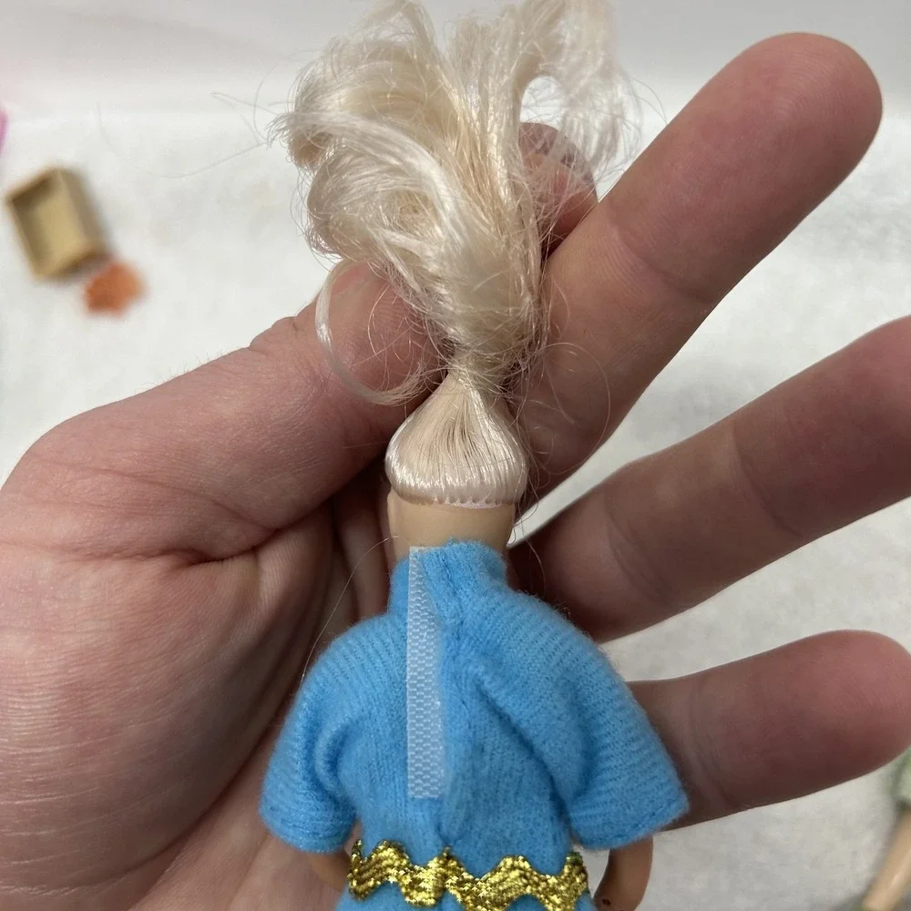 Dollhouse Woman Miniature Mother Blonde 1:12 Fashion Doll